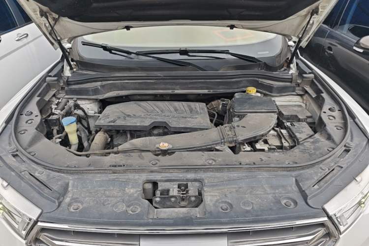 Used Haval H6 2017 Blue Label 1.5T Automatic Two-Wheel Drive ZhiShang Model Engine Bay