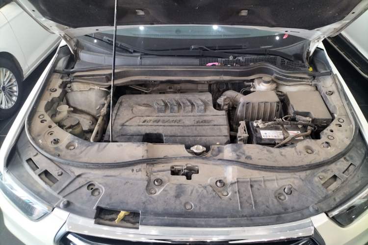 Used Haval H6 2017 Blue Label Sport Edition 1.5T Manual Two-Wheel Drive Elite Model Engine Bay