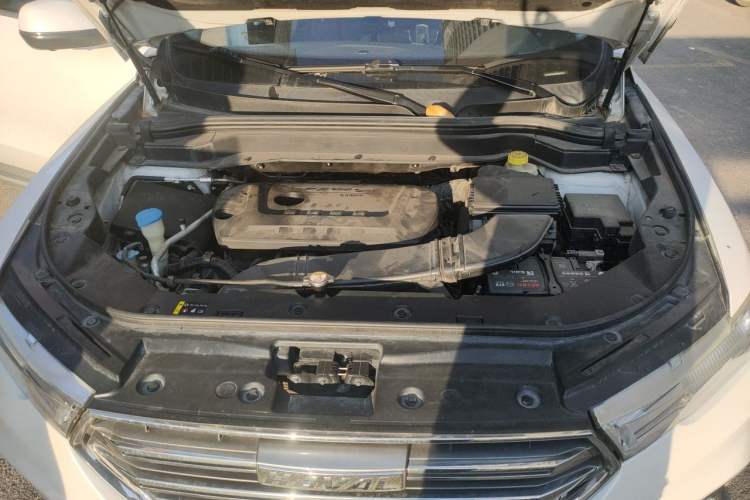 Used Haval H6 2017 Blue Label 2.0T Automatic Two-Wheel Drive Smart Edition Engine Bay