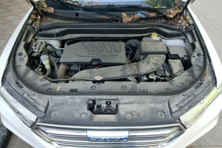 Used Haval H6 2017 Blue Label 1.5T Automatic Two-Wheel Drive ZhiShang Model Engine Bay