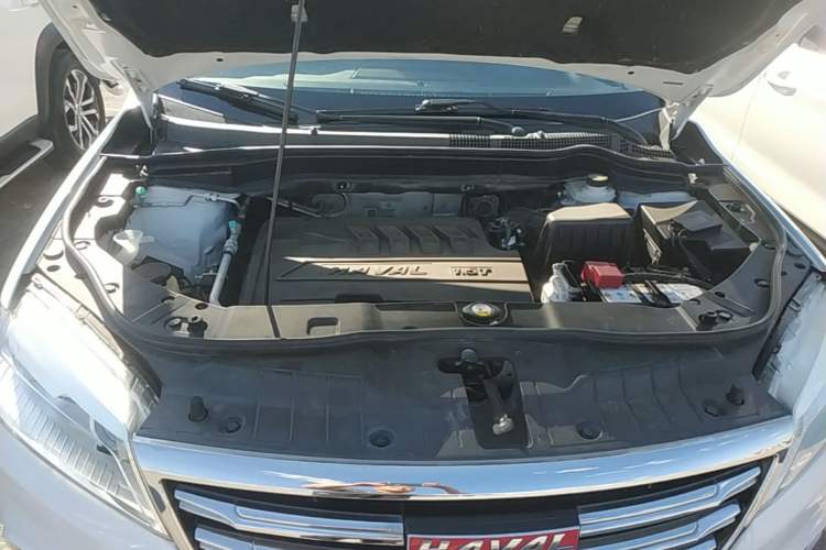 Used Haval H6 2017 Red-Label Sport Edition 1.5T Manual Two-Wheel Drive Elite Model Engine Bay