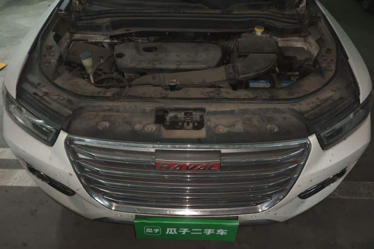 Used Haval H6 2017 Red Label 2.0T Automatic Two-Wheel Drive ZhiShang Model Engine Bay