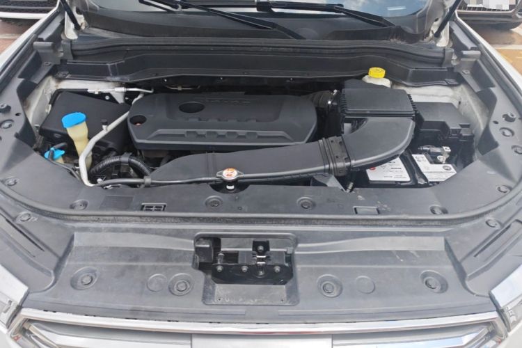 Used Haval H6 2017 Blue Label 2.0T Automatic Two-Wheel Drive Smart Edition Engine Bay