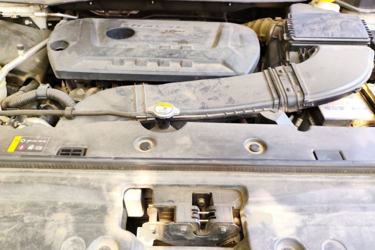 Used Haval H6 2017 Blue Label 2.0T Automatic Two-Wheel Drive Smart Edition Engine Bay