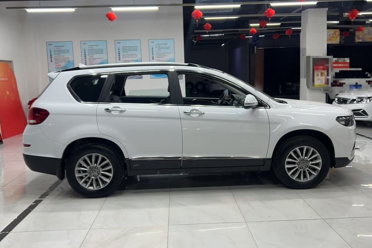 Used Haval H6 2017 Revised Blue-Label Sport Version 1.5T Automatic Two-Wheel Drive Luxury Trim Exterior 1