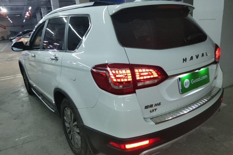 Used Haval H6 2017 Red-Label Sport Edition 1.5T Automatic Two-Wheel Drive Luxury Model Exterior 2