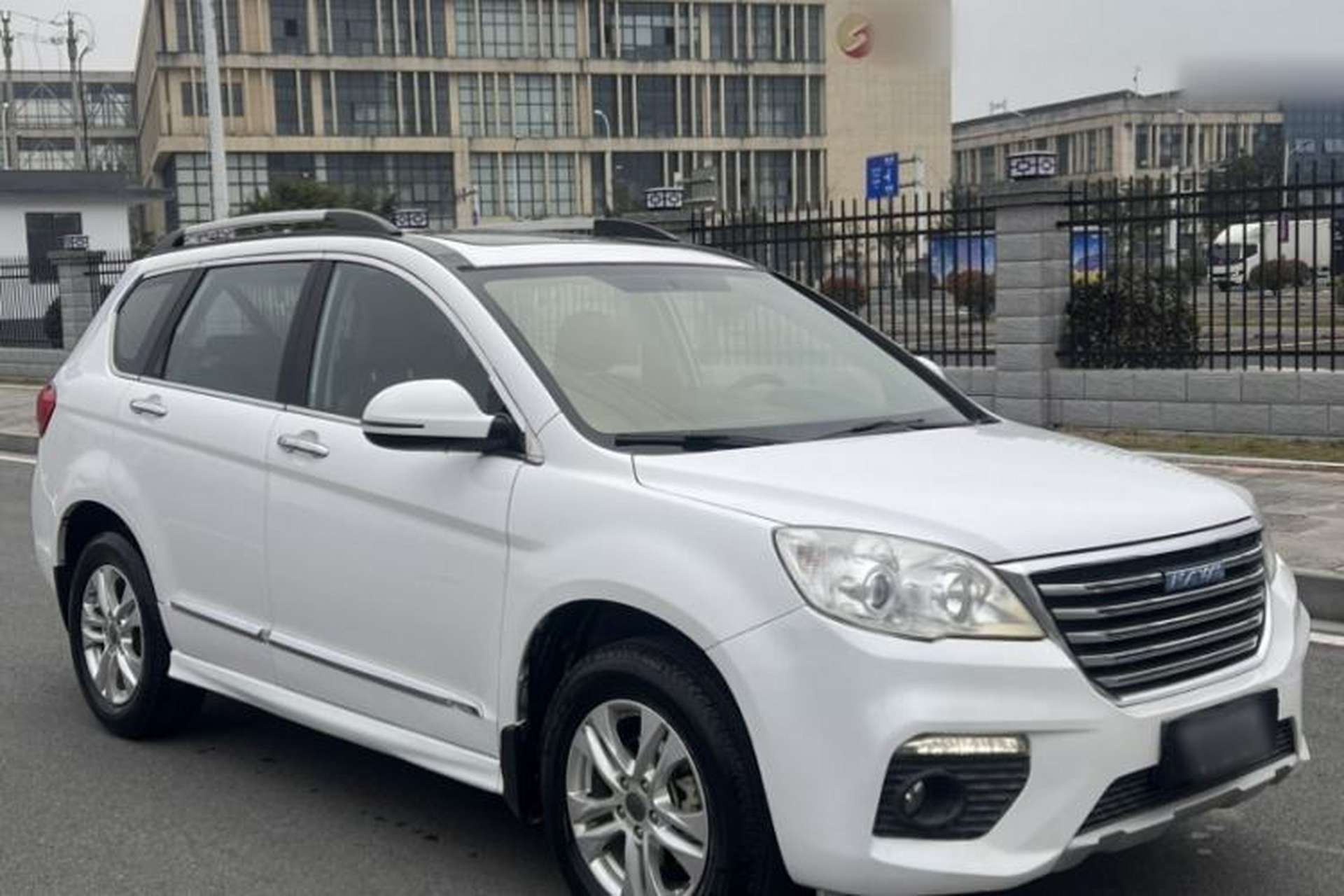 Used Haval H6 2017 Classic Edition 1.5T Automatic Two-Wheel Drive Urban Model Exterior 2