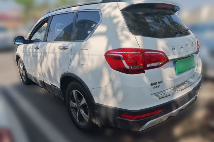Used Haval H6 2017 Red-Label Sport Edition 1.5T Manual Two-Wheel Drive Elite Model Exterior 3