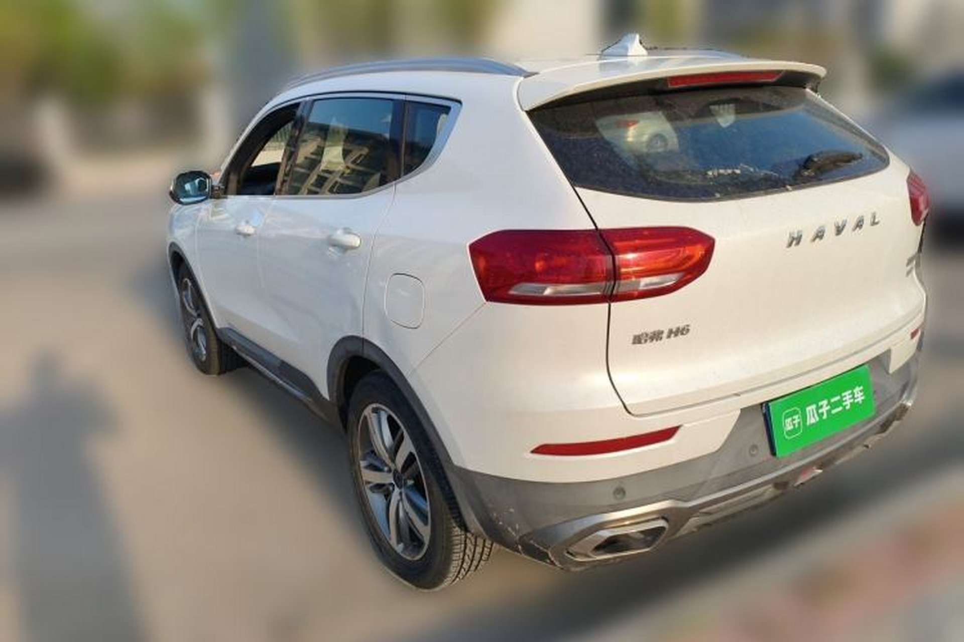 Used Haval H6 2017 Red Label 2.0T Automatic Two-Wheel Drive ZhiShang Model Exterior 3