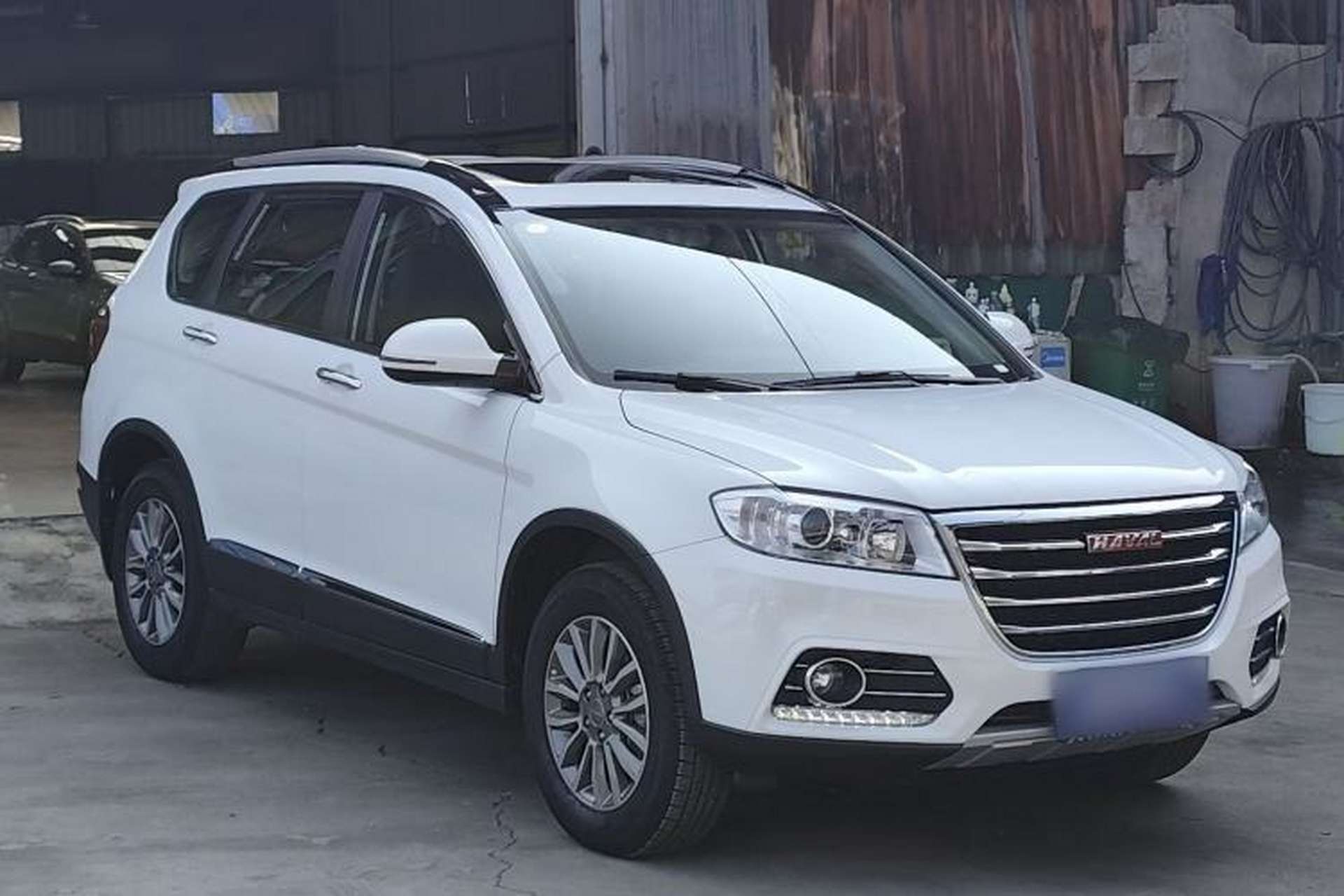 Used Haval H6 2017 Red-Label Sport Edition 1.5T Automatic Two-Wheel Drive Luxury Model Exterior 3