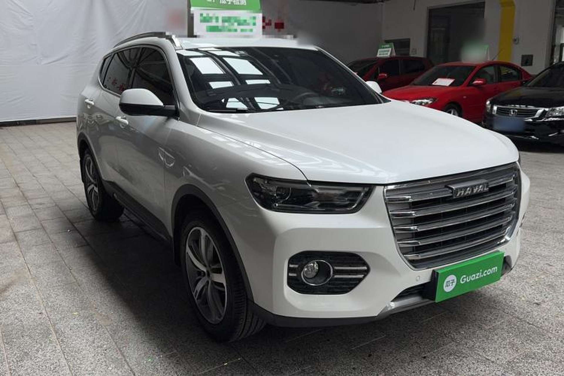 Used Haval H6 2017 Red Label 2.0T Automatic Two-Wheel Drive ZhiShang Model Exterior 3