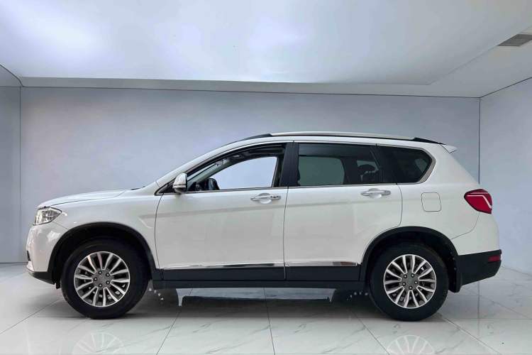 Used Haval H6 2017 Red-Label Sport Edition 1.5T Automatic Two-Wheel Drive Luxury Model Exterior 3