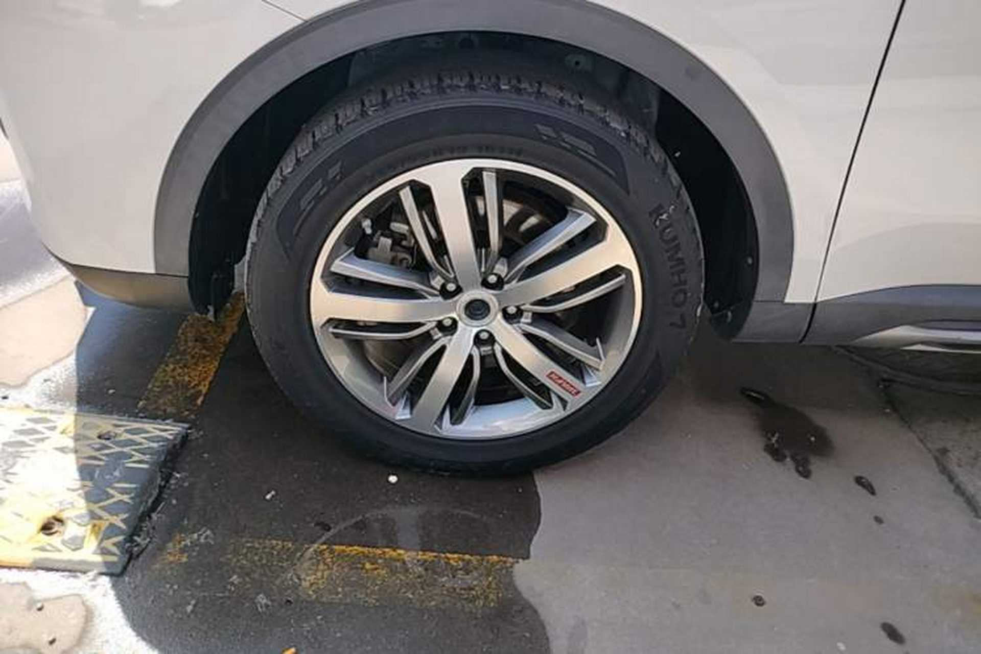 Used Haval H6 2017 Red-Label 2.0T Automatic Two-Wheel Drive Leading Edition Exterior 4