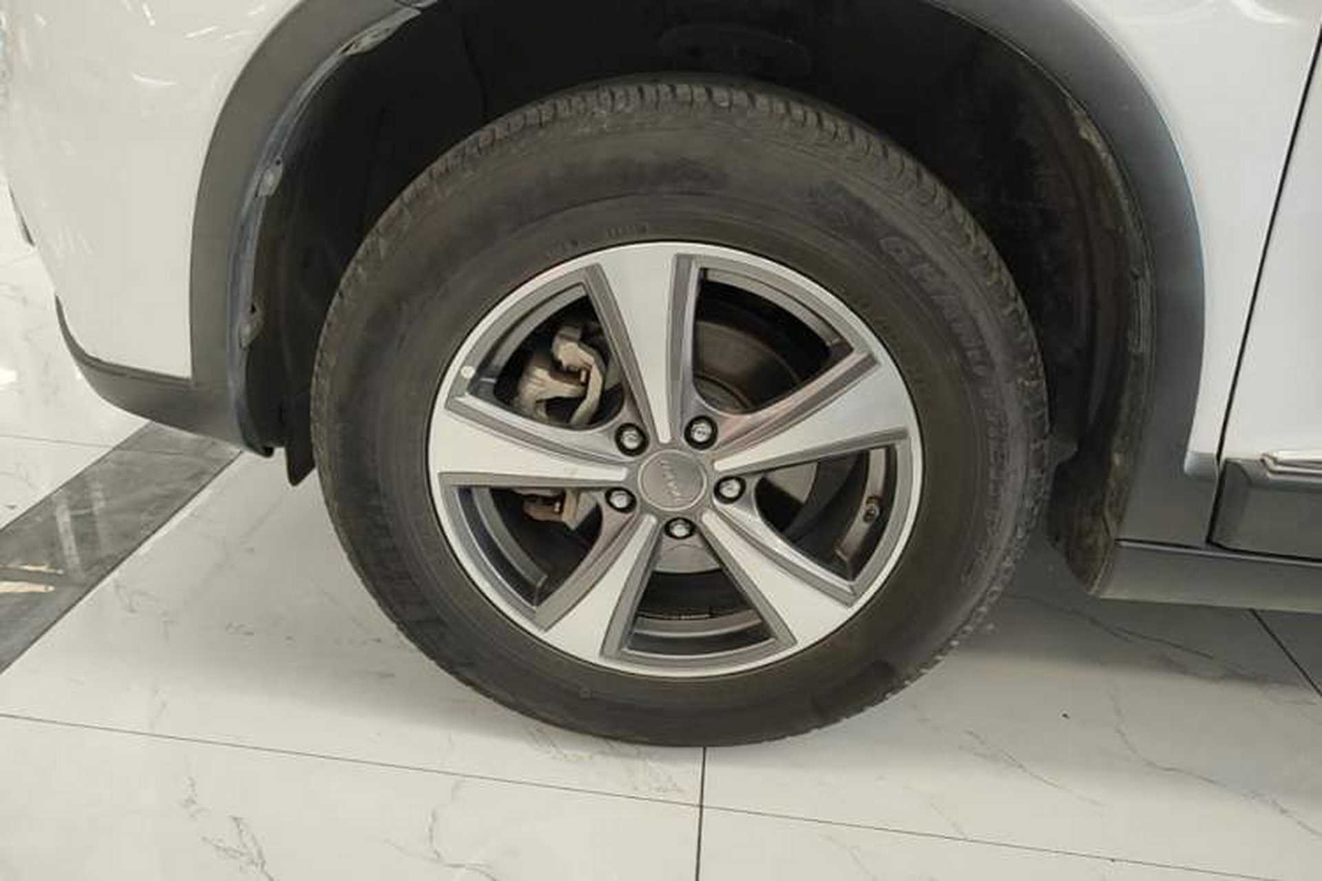 Used Haval H6 2017 Red-Label Sport Edition 1.5T Manual Two-Wheel Drive Elite Model Exterior 4