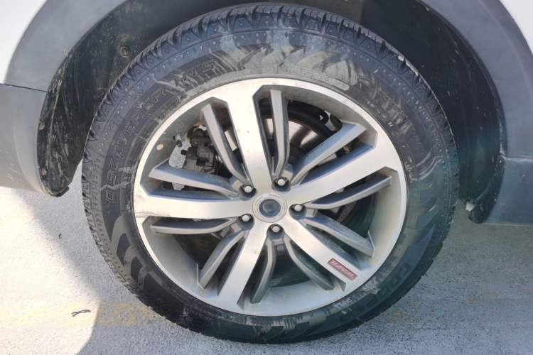 Used Haval H6 2017 Red Label 2.0T Automatic Two-Wheel Drive ZhiShang Model Exterior 4