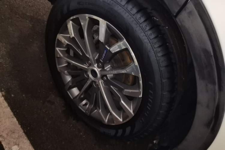 Used Haval H6 2017 Blue Label 2.0T Automatic Two-Wheel Drive Leading Model Exterior 5