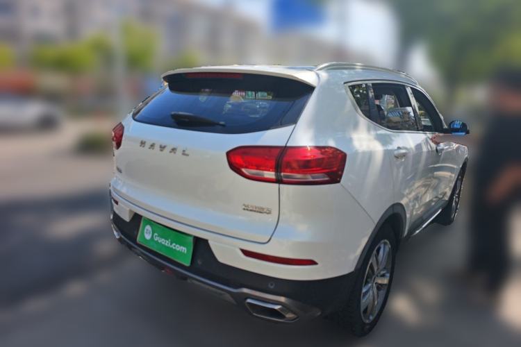 Used Haval H6 2017 Red Label 2.0T Automatic Two-Wheel Drive ZhiShang Model Exterior 5