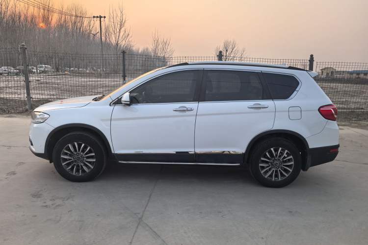 Used Haval H6 2017 Red-Label Sport Edition 1.5T Automatic Two-Wheel Drive Luxury Model Exterior 6