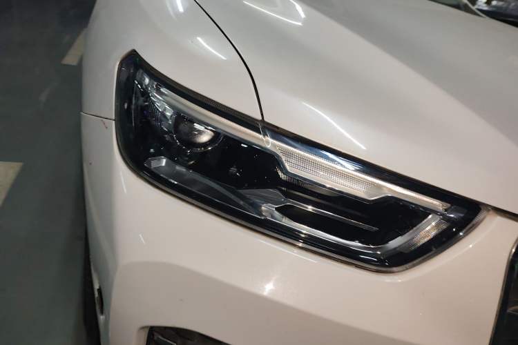 Used Haval H6 2017 Red-Label 2.0T Automatic Two-Wheel Drive Fashion Edition Exterior 6