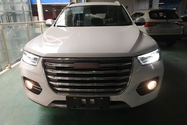 Used Haval H6 2017 Red Label 2.0T Automatic Two-Wheel Drive ZhiShang Model Front