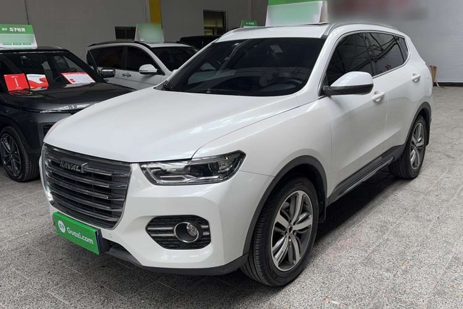 Used Haval H6 2017 Red Label 2.0T Automatic Two-Wheel Drive ZhiShang Model Front Left 45 Deg