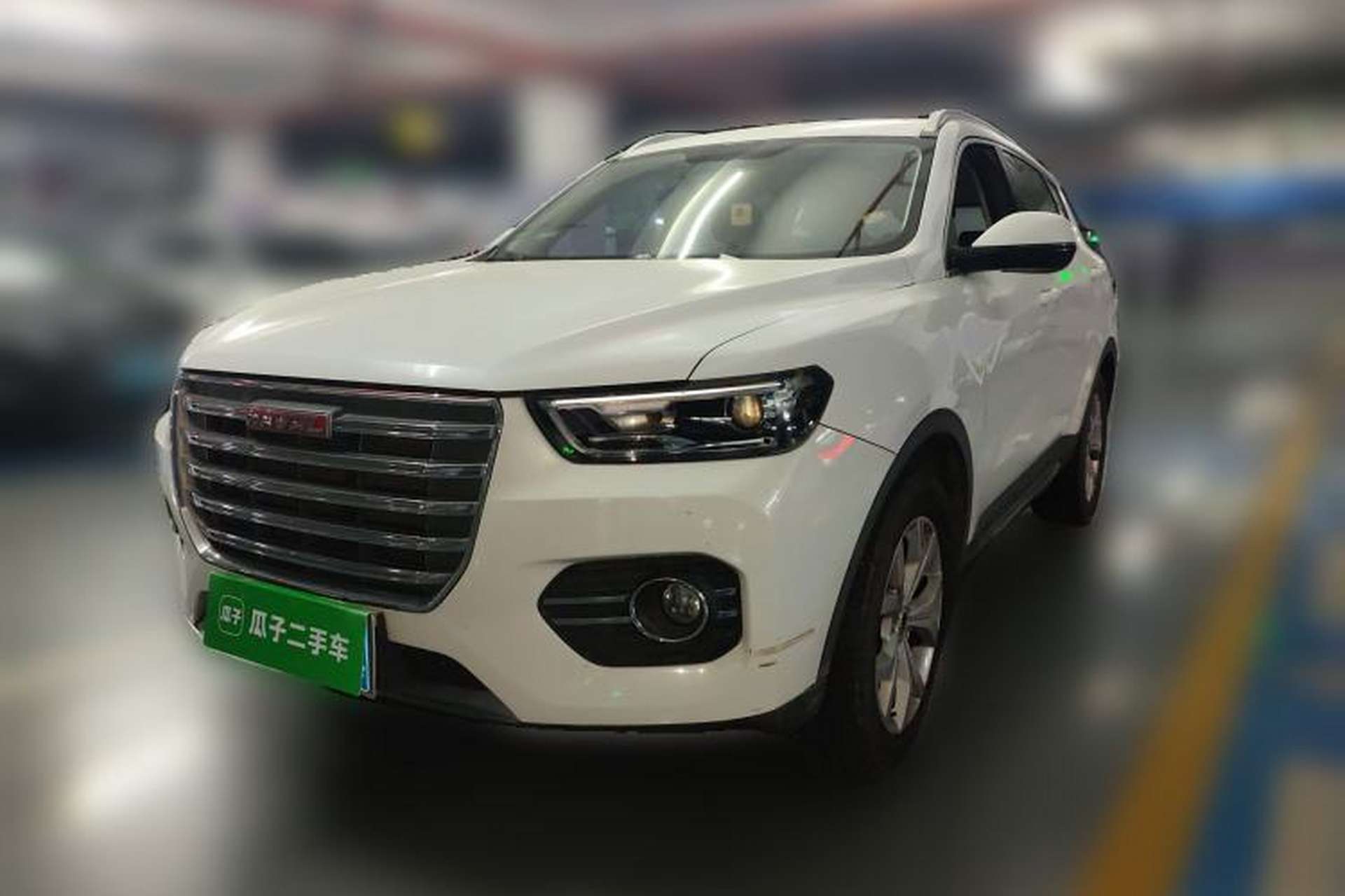 Used Haval H6 2017 Red-Label 2.0T Automatic Two-Wheel Drive Fashion Edition Front Left 45 Deg