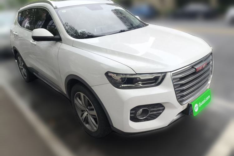 Used Haval H6 2017 Red Label 2.0T Automatic Two-Wheel Drive ZhiShang Model Front Right 45 Deg