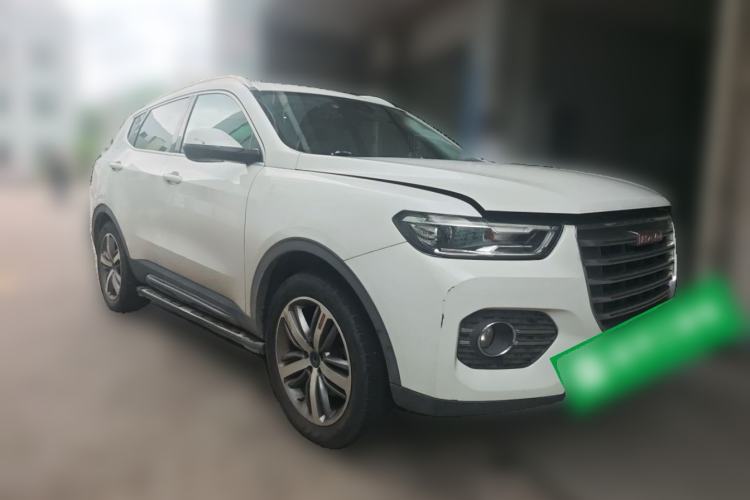 Used Haval H6 2017 Red Label 2.0T Automatic Two-Wheel Drive ZhiShang Model Front Right 45 Deg