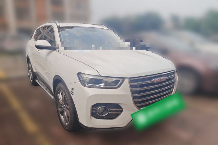 Used Haval H6 2017 Red Label 2.0T Automatic Two-Wheel Drive ZhiShang Model Front Right 45 Deg