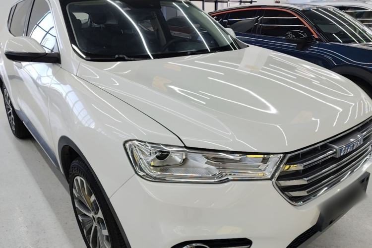 Used Haval H6 2017 Blue Label 2.0T Automatic Two-Wheel Drive Smart Edition Front Right 45 Deg