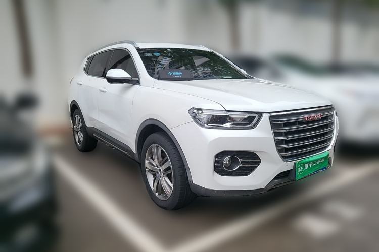 Used Haval H6 2017 Red Label 2.0T Automatic Two-Wheel Drive ZhiShang Model Front Right 45 Deg