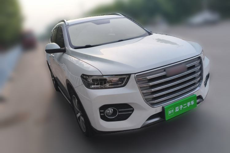 Used Haval H6 2017 Red Label 2.0T Automatic Two-Wheel Drive ZhiShang Model Front Right 45 Deg