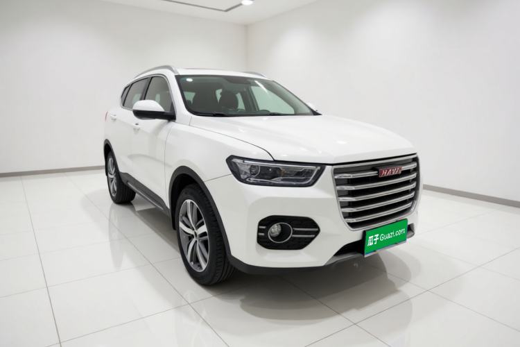 Used Haval H6 2017 Red Label 2.0T Automatic Two-Wheel Drive ZhiShang Model Front Right 45 Deg