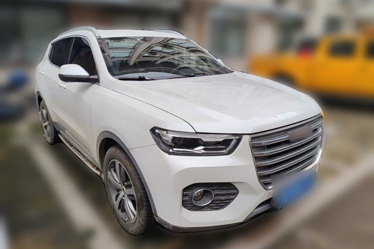Used Haval H6 2017 Red Label 2.0T Automatic Two-Wheel Drive ZhiShang Model Front Right 45 Deg