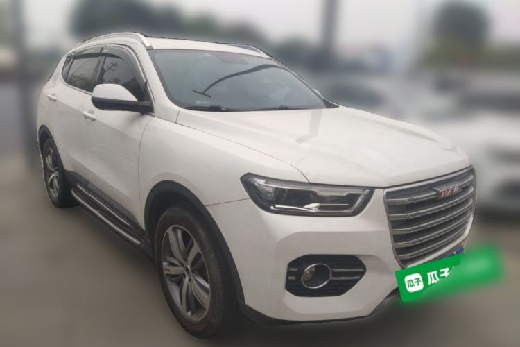 Used Haval H6 2017 Red Label 2.0T Automatic Two-Wheel Drive ZhiShang Model Front Right 45 Deg