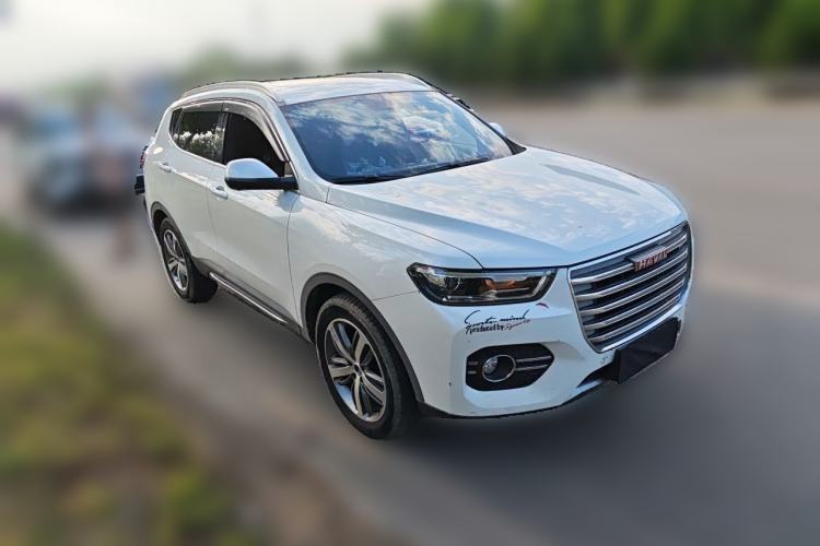 Used Haval H6 2017 Red Label 2.0T Automatic Two-Wheel Drive ZhiShang Model Front Right 45 Deg