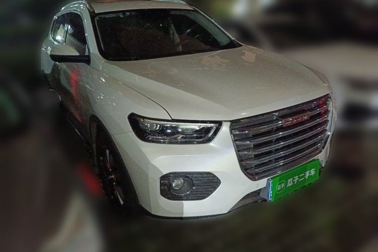 Used Haval H6 2017 Red Label 2.0T Automatic Two-Wheel Drive ZhiShang Model Front Right 45 Deg