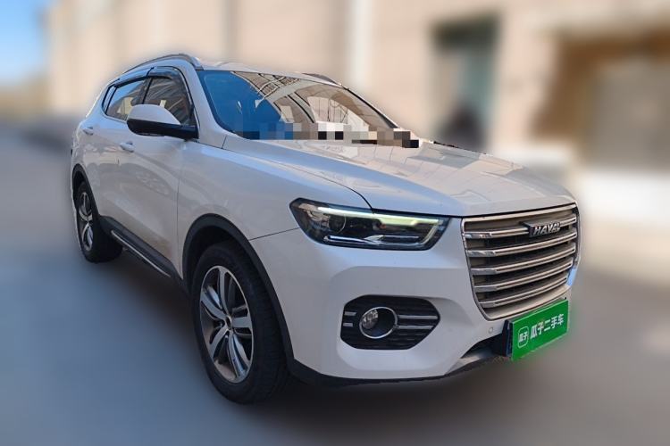 Used Haval H6 2017 Red Label 2.0T Automatic Two-Wheel Drive ZhiShang Model Front Right 45 Deg