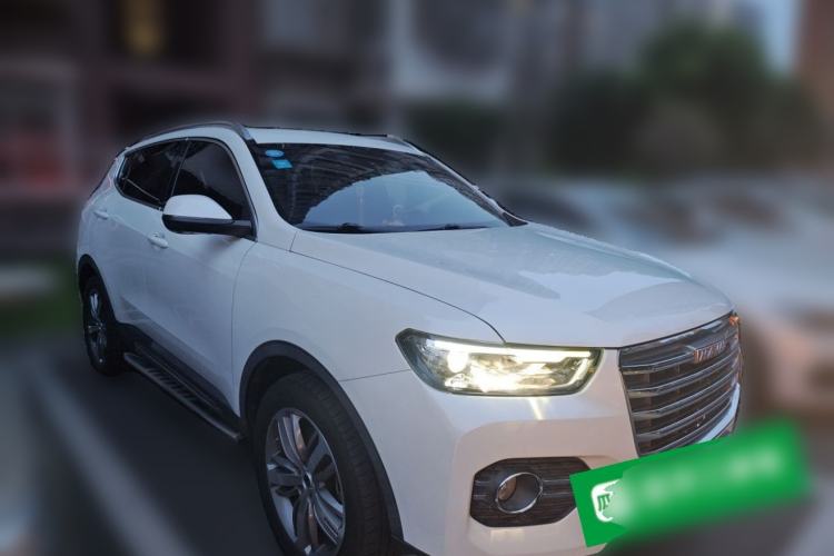 Used Haval H6 2017 Red Label 2.0T Automatic Two-Wheel Drive ZhiShang Model Front Right 45 Deg