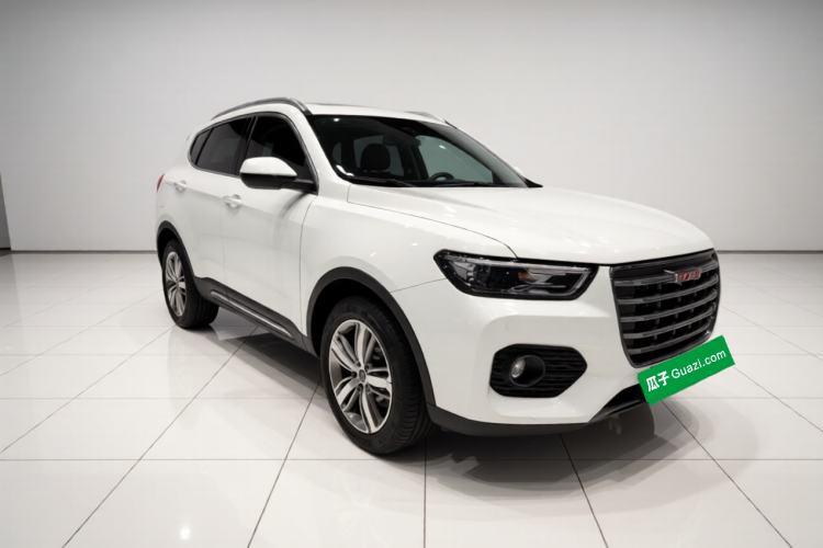 Used Haval H6 2017 Red Label 2.0T Automatic Two-Wheel Drive ZhiShang Model Front Right 45 Deg