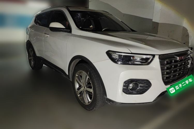 Used Haval H6 2017 Red Label 2.0T Automatic Two-Wheel Drive ZhiShang Model Front Right 45 Deg