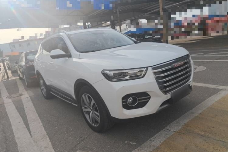 Used Haval H6 2017 Red Label 2.0T Automatic Two-Wheel Drive ZhiShang Model Front Right 45 Deg