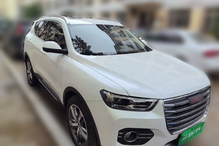 Used Haval H6 2017 Red Label 2.0T Automatic Two-Wheel Drive ZhiShang Model Front Right 45 Deg