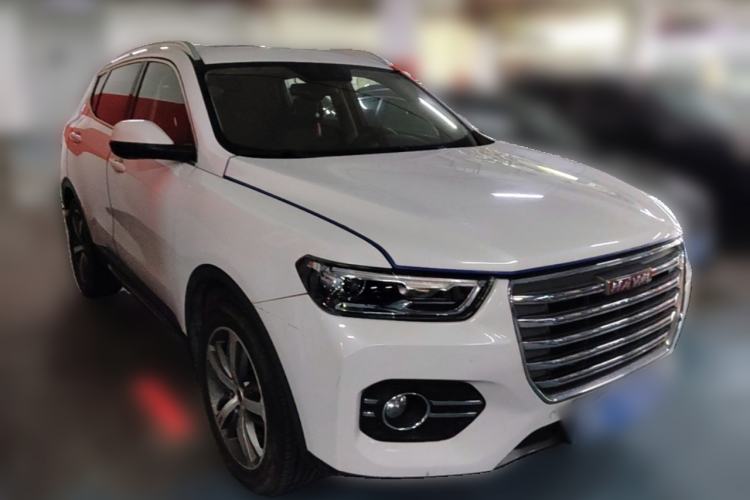 Used Haval H6 2017 Red Label 2.0T Automatic Two-Wheel Drive ZhiShang Model Front Right 45 Deg