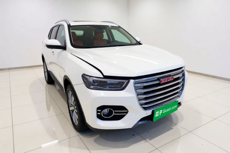 Used Haval H6 2017 Red Label 2.0T Automatic Two-Wheel Drive ZhiShang Model Front Right 45 Deg