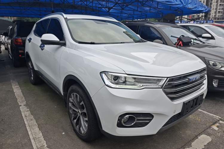 Used Haval H6 2017 Blue Label 1.5T Automatic Two-Wheel Drive ZhiShang Model Front Right 45 Deg