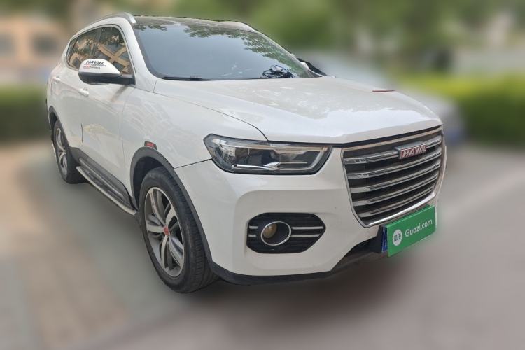 Used Haval H6 2017 Red Label 2.0T Automatic Two-Wheel Drive ZhiShang Model Front Right 45 Deg