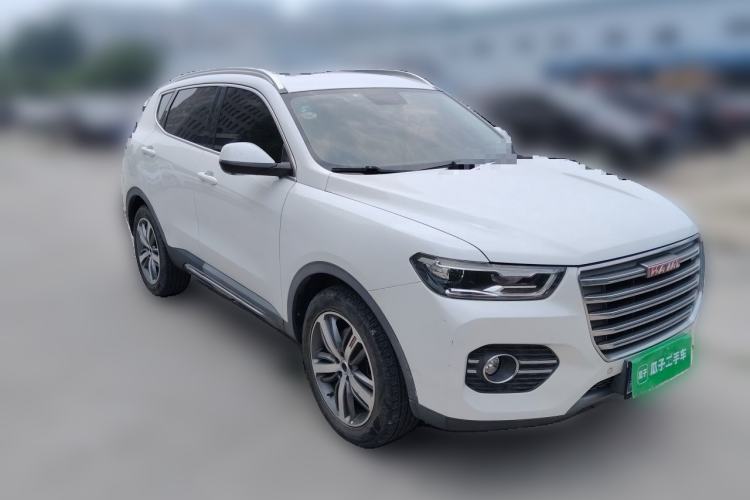 Used Haval H6 2017 Red Label 2.0T Automatic Two-Wheel Drive ZhiShang Model Front Right 45 Deg