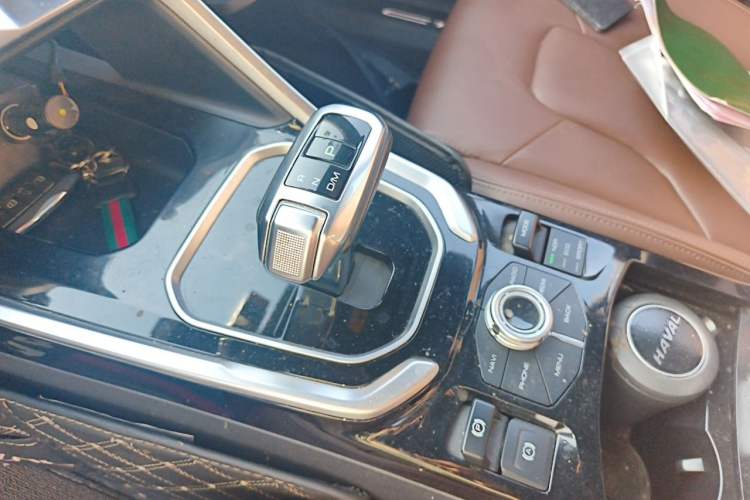 Used Haval H6 2017 Blue Label 2.0T Automatic Two-Wheel Drive Leading Model Gear Lever