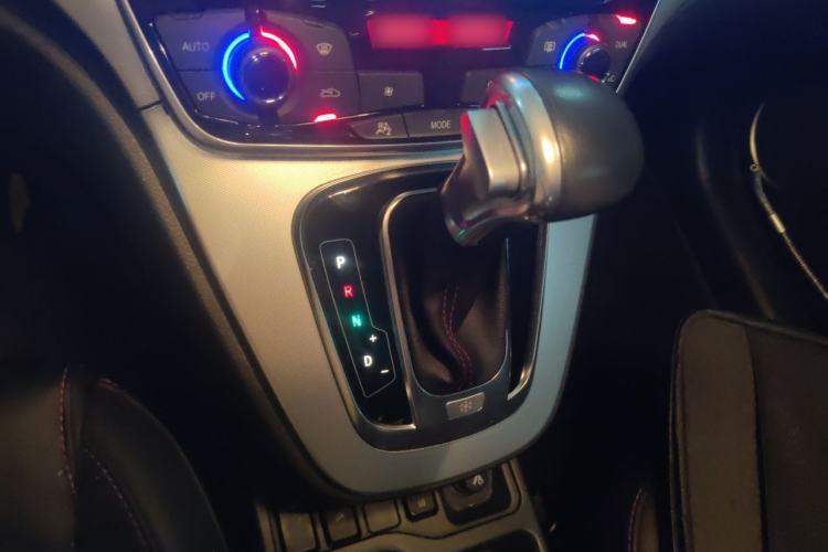 Used Haval H6 2017 Red-Label Sport Edition 1.5T Automatic Two-Wheel Drive Luxury Model Gear Lever